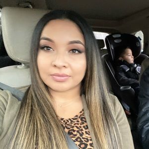 Meet your Posher, Elizabeth